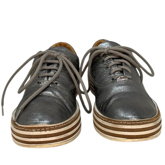 Gidigio Shoes Metallic Silver Sneakers Lace Up Leather Size 38 or 8 - Picture 5 of 13